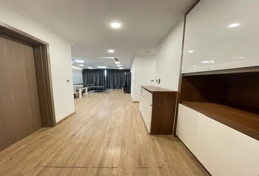 apartment for rent in Vinhomes Metropolis