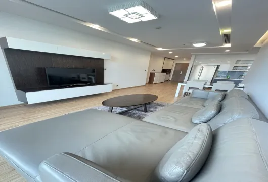 Apartment for rent in Vinhomes Metropolis