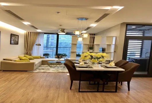 Apartment for rent in Hanoi | Vinhomes Metropolis | Premium 2BR 80m² for Expats