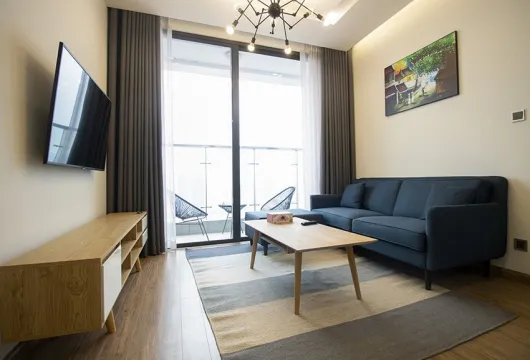 Vinhomes Metropolis apartment for rent 2BR high floor 75 sqm
